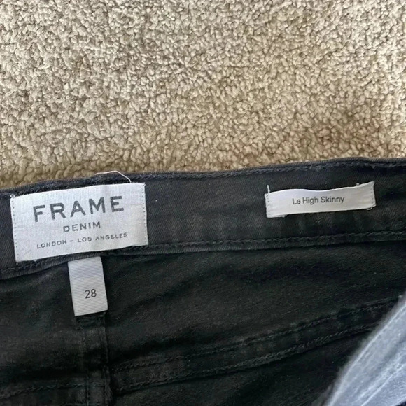 FRAME denim | Black 'Le Skinny High' Jeans in Film Noir - Picture 9 of 15